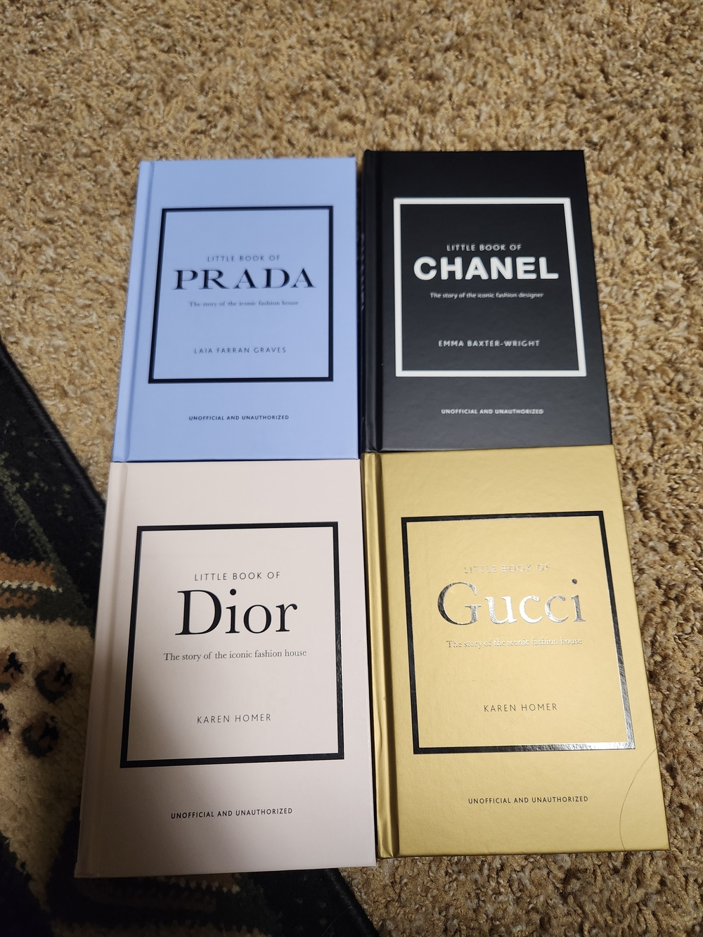 Little Book Set - Chanel, Prada, Gucci, Dior (Black, Blue, Gold, Cream) - Picture 2 of 8